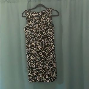 Dressbarn Black/white sundress size 6